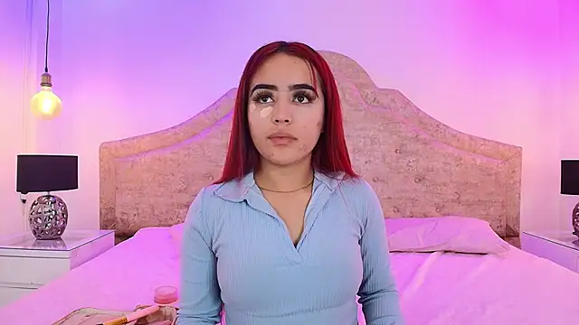 KhloeJohnson online show from 3, 10, 2025