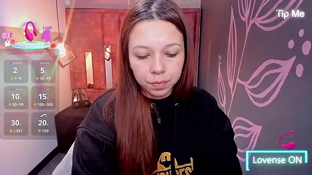 Snapshot of Isa_Thompson__ chatting on 14, 9, 2025 Isa Thompson online show from 14, 9, 2025