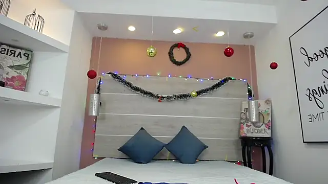 AlexandraCambell online show from 15, 12, 2025