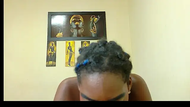 Snapshot of AlexandraCambell chatting on 12, 7, 2026 AlexandraCambell online show from 12, 7, 2026