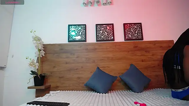 AlexandraCambell online show from 6, 10, 2025