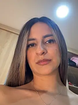 NIQUEILLA8 online show from 27, 3, 2026