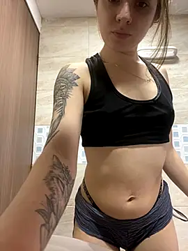 karla-thomsom10 online show from 20, 11, 2025