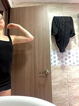 karla-thomsom10 online show from 11, 10, 2025