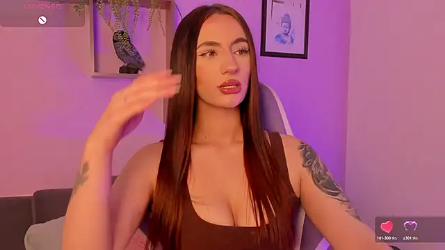 Snapshot of _CELESTE_MOORE chatting on 30, 10, 2025 CELESTE MOORE online show from 30, 10, 2025