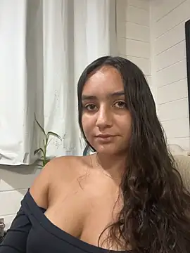 hannahhotwife online show from 15, 4, 2026