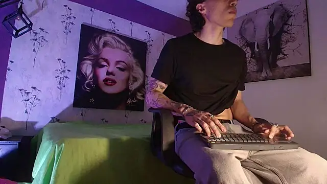 Snapshot of felix__star chatting on 14, 10, 2025 felix star online show from 14, 10, 2025