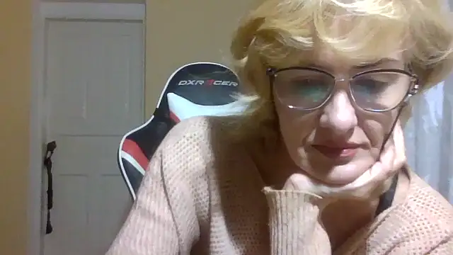 TianaQLove online show from 17, 11, 2025