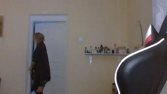 TianaQLove online show from 13, 10, 2025