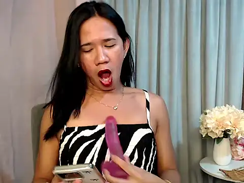 Gurl NextDoor online show from 21, 3, 2026