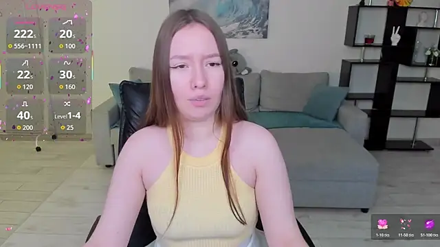 Snapshot of DaniCutie chatting on 11, 11, 2025 DaniCutie online show from 11, 11, 2025