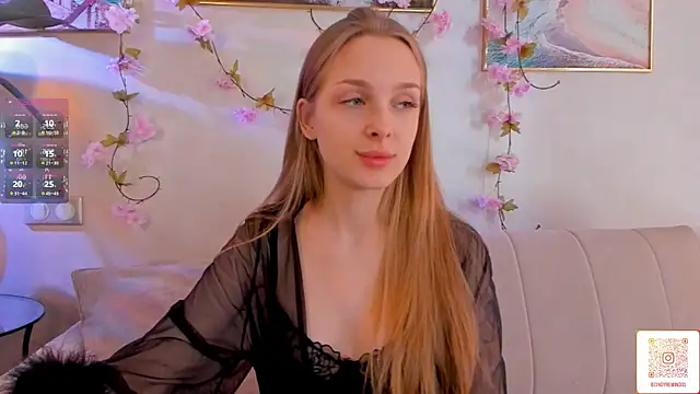 Snapshot of CindyGreen chatting on 2, 11, 2025 CindyGreen online show from 2, 11, 2025