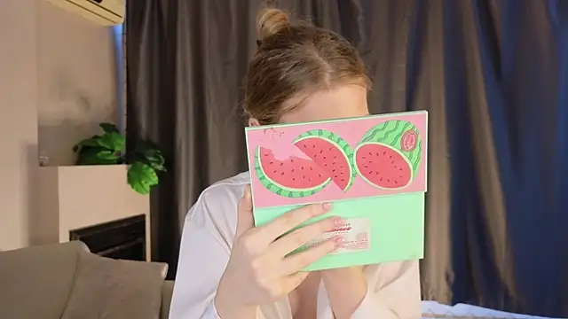 Snapshot of CindyGreen chatting on 28, 11, 2025 CindyGreen online show from 28, 11, 2025