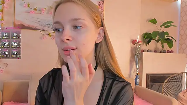 Snapshot of CindyGreen chatting on 19, 10, 2025 CindyGreen online show from 19, 10, 2025