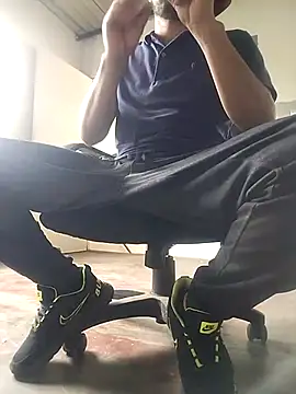 Bosssweet22cm online show from 17, 10, 2025