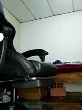 Snapshot of Bosssweet22cm chatting on 13, 12, 2025 Bosssweet22cm online show from 13, 12, 2025