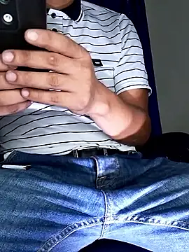 Snapshot of Bosssweet22cm chatting on 10, 1, 2026 Bosssweet22cm online show from 10, 1, 2026