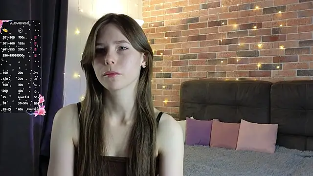 EmiliDen online show from 31, 10, 2025