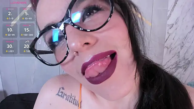 IsisNoir online show from 13, 1, 2026