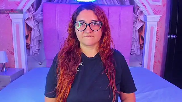 mishell lovely online show from 3, 2, 2026