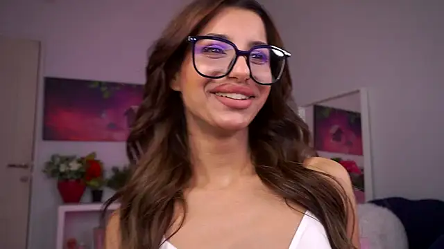 Snapshot of ZariaVera chatting on 10, 11, 2025 ZariaVera online show from 10, 11, 2025