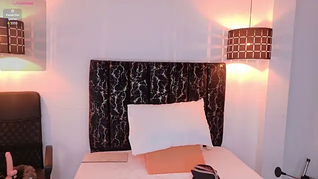 evvaa moon69 online show from 29, 3, 2026