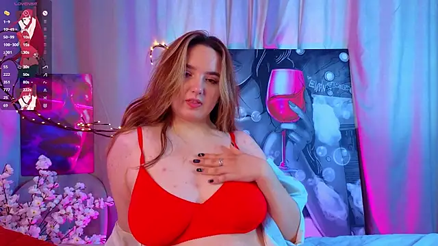 LucilleMcBride online show from 21, 11, 2025