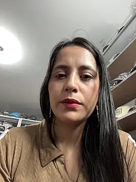 GiaDuque online show from 13, 1, 2026