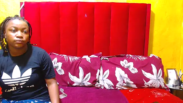 Snapshot of SultryCocoBabe chatting on 21, 10, 2025 SultryCocoBabe online show from 21, 10, 2025