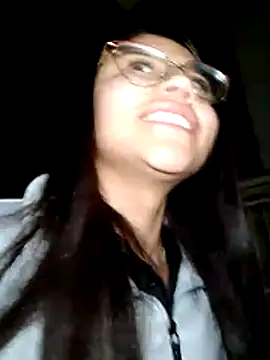 SofieLove 01 online show from 4, 12, 2025