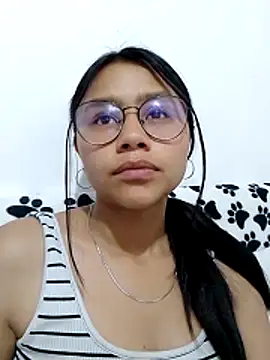 SofieLove 01 online show from 5, 4, 2026