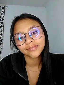 SofieLove 01 online show from 6, 3, 2026