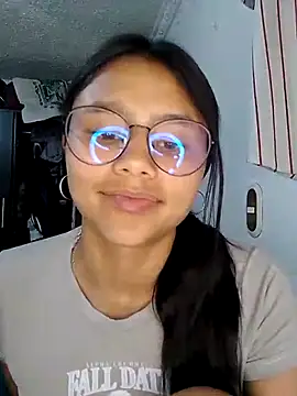 SofieLove 01 online show from 13, 3, 2026