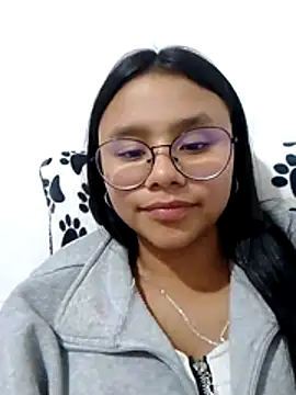 SofieLove 01 online show from 6, 4, 2026