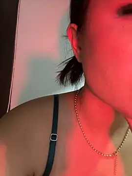 Tokio-Shuang online show from 5, 11, 2025