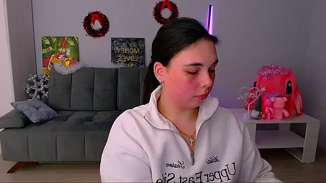 queenofthesense  online show from 5, 12, 2025