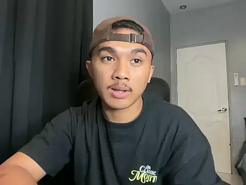Snapshot of pinoyAdrianneXXX chatting on 4, 5, 2026 pinoyAdrianneXXX online show from 4, 5, 2026