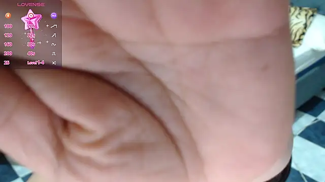 hiilarybrown online show from 6, 3, 2026