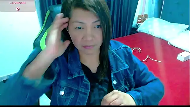 hiilarybrown online show from 13, 7, 2026