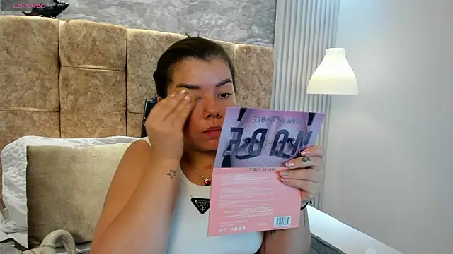 Snapshot of leilapons chatting on 31, 10, 2025 leilapons online show from 31, 10, 2025