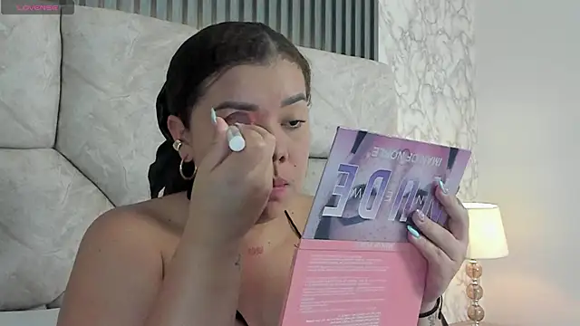 Snapshot of leilapons chatting on 16, 10, 2025 leilapons online show from 16, 10, 2025