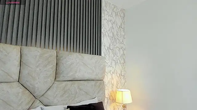 Snapshot of leilapons chatting on 18, 10, 2025 leilapons online show from 18, 10, 2025