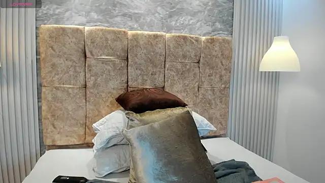 Snapshot of leilapons chatting on 28, 10, 2025 leilapons online show from 28, 10, 2025