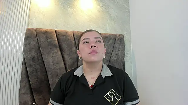 Snapshot of leilapons chatting on 5, 11, 2025 leilapons online show from 5, 11, 2025