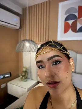 noa moon online show from 5, 6, 2026