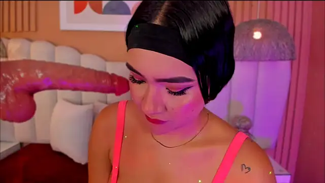 noa moon online show from 18, 4, 2026