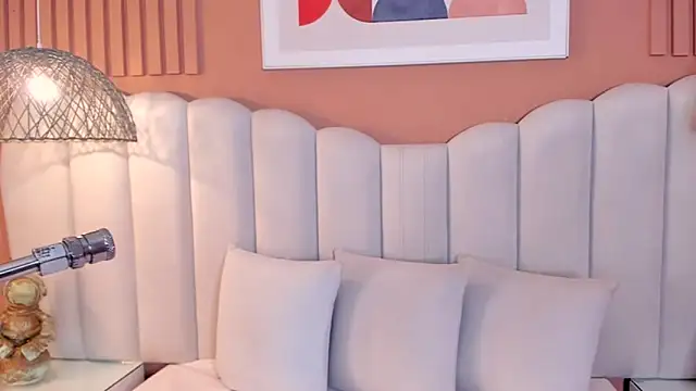 noa moon online show from 29, 3, 2026