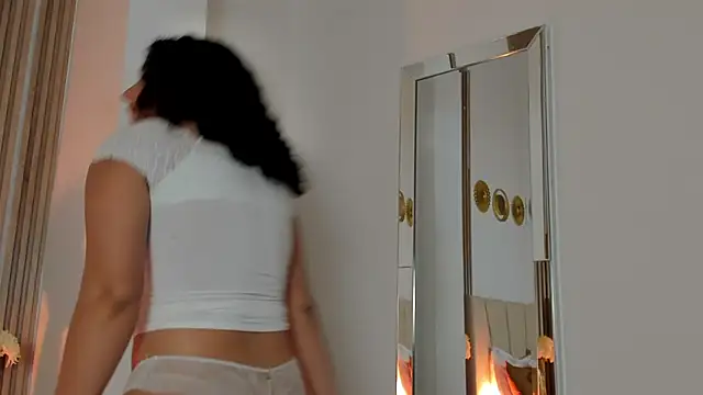 Rachell Jamess online show from 20, 11, 2025