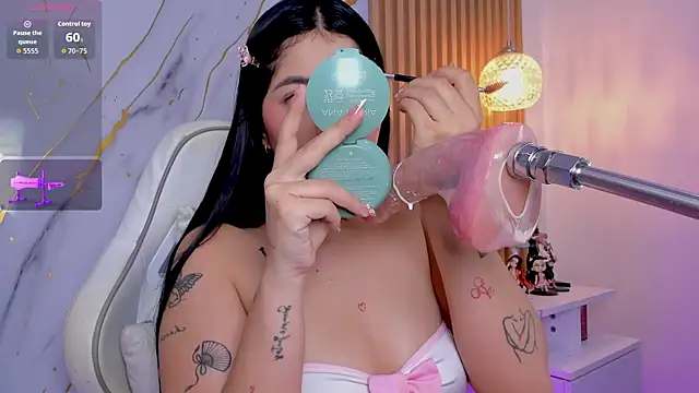 Snapshot of alissaowens_ chatting on 9, 6, 2026 alissaowens online show from 9, 6, 2026