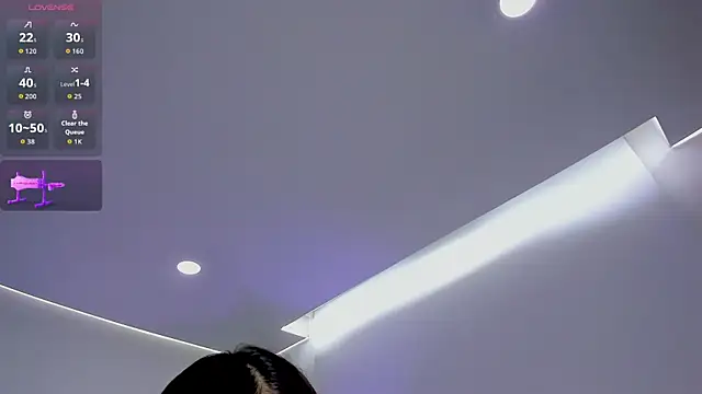 alissaowens  online show from 4, 4, 2026